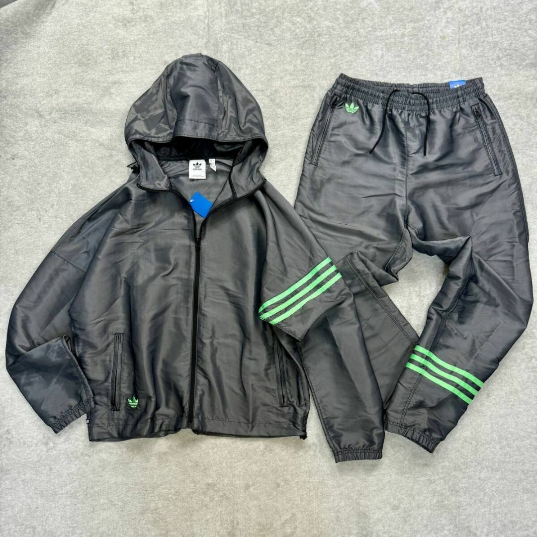 センスのいい お歳暮 adidas Mサイズ Originals adidas 新品 - Originals アディダス