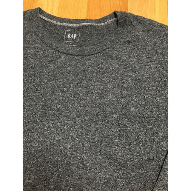 GAP(ギャップ)の新品 未着用 GAP ポケット長袖Tシャツ メンズのトップス(Tシャツ/カットソー(半袖/袖なし))の商品写真