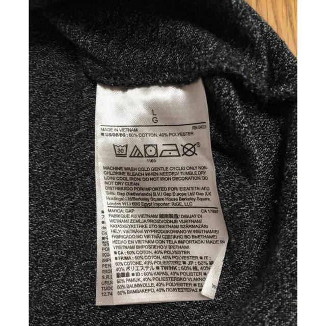 GAP(ギャップ)の新品 未着用 GAP ポケット長袖Tシャツ メンズのトップス(Tシャツ/カットソー(半袖/袖なし))の商品写真