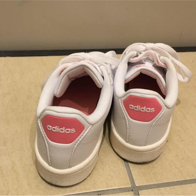 adidas(アディダス)のadidas neo♡スニーカー レディースの靴/シューズ(スニーカー)の商品写真