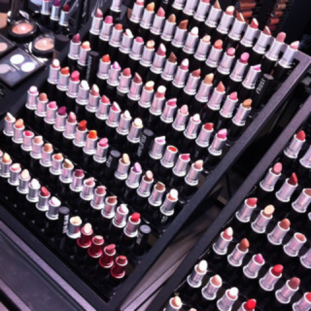 MAC(マック)のMac リップスティック デュポネ コスメ/美容のベースメイク/化粧品(口紅)の商品写真