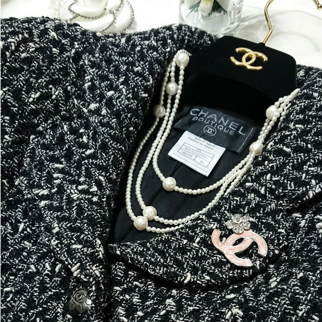 CHANEL - シャネル❤️バイカラー・Mixツイード❤️ロゴボタン CHANEL - シャネル❤️バイカラー・Mixツイード❤️ロゴボタン