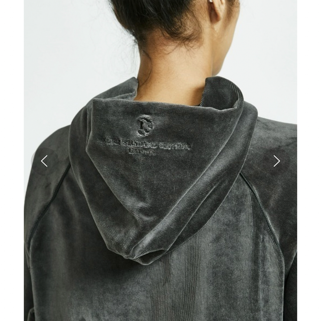 Essential - 美品 ESSENTIAL エッセンシャル パーカー トップス Essential - 美品 ESSENTIAL エッセンシャル パーカー トップス