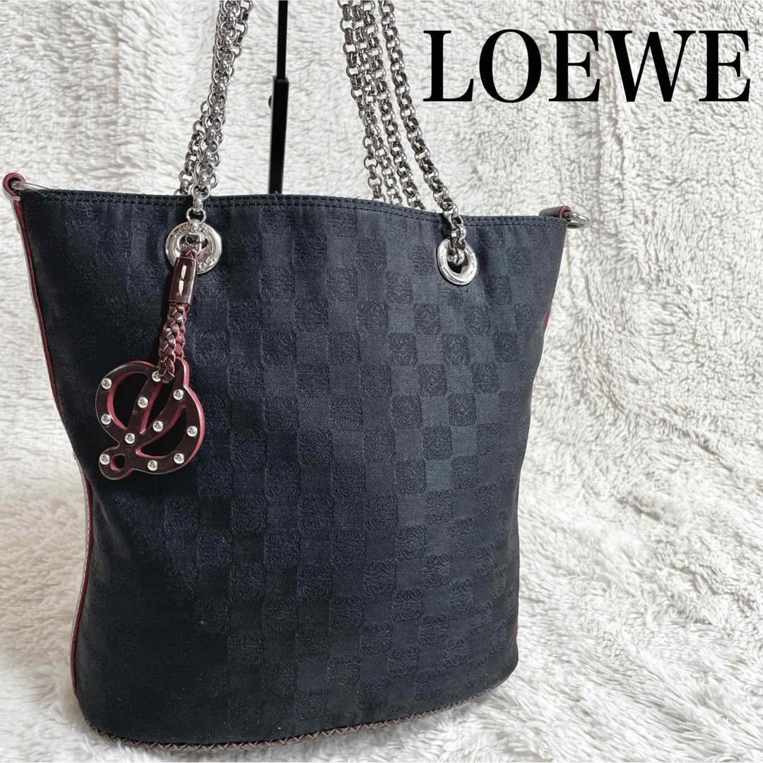 LOEWE - 美品 希少 LOEWE ロエベ バケツ チェーン アナグラム LOEWE - 美品 希少 LOEWE ロエベ バケツ チェーン アナグラム