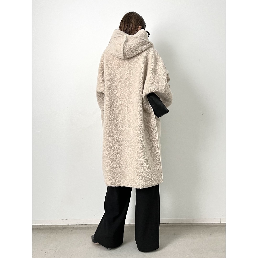 Lou Andrea Mouton Fake Hood Coat ジャケット/アウター Lou Andrea Mouton Fake Hood Coat ジャケット/アウター