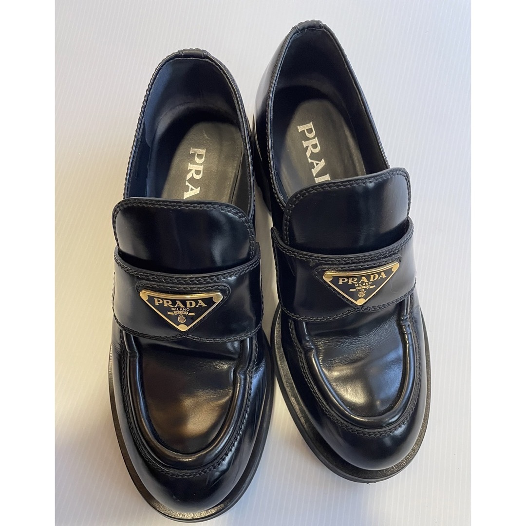 PRADA - プラダ ローファー ゴールド金具の通販 by ゆん's shop PRADA - プラダ ローファー ゴールド金具の通販 by ゆん's shop