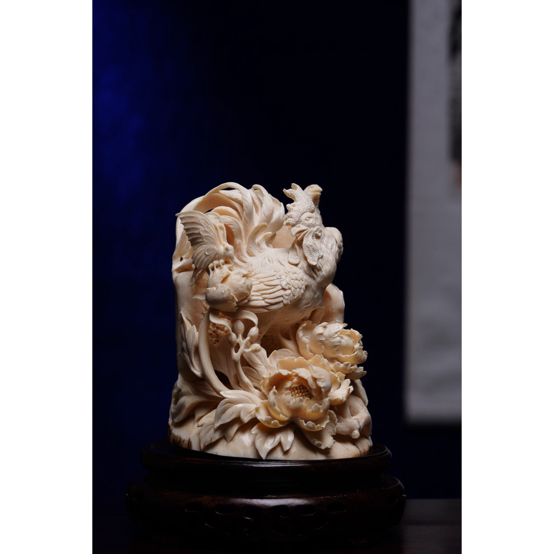 天然マンモス牙美しい手作り彫刻 金鶏報暁 置物飾り 天然マンモス牙美しい手作り彫刻 金鶏報暁 置物飾り