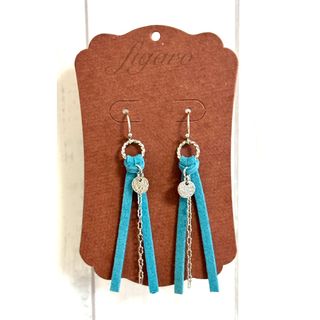 革紐ピアス ＊ イヤリング(R)  Lt.ブルー(ピアス)