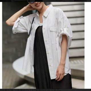 FRAMeWORK(シャツ/ブラウス(半袖/袖なし))のフリマアイテム一覧 FRAMeWORK(シャツ/ブラウス(半袖/袖なし))のフリマアイテム一覧