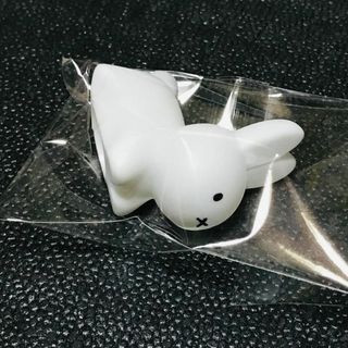 うさぎ　ブルーナ(キャラクターグッズ)