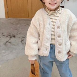クリーム色 ボア ジャケット アウター　130(コート)