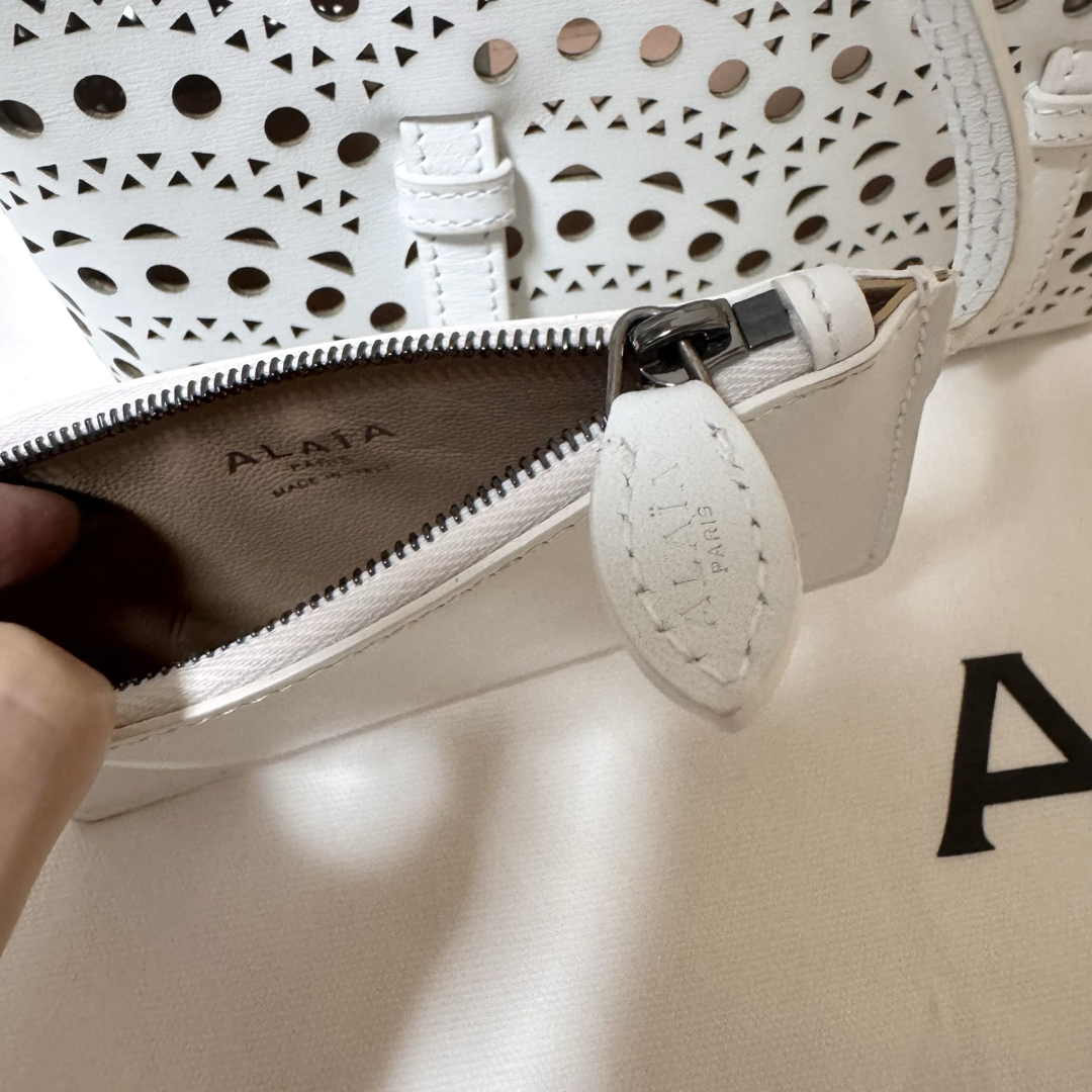 最終価格☆ALAIA アライア MINA 20 ウェーブ バッグ レース 最終価格☆ALAIA アライア MINA 20 ウェーブ バッグ レース