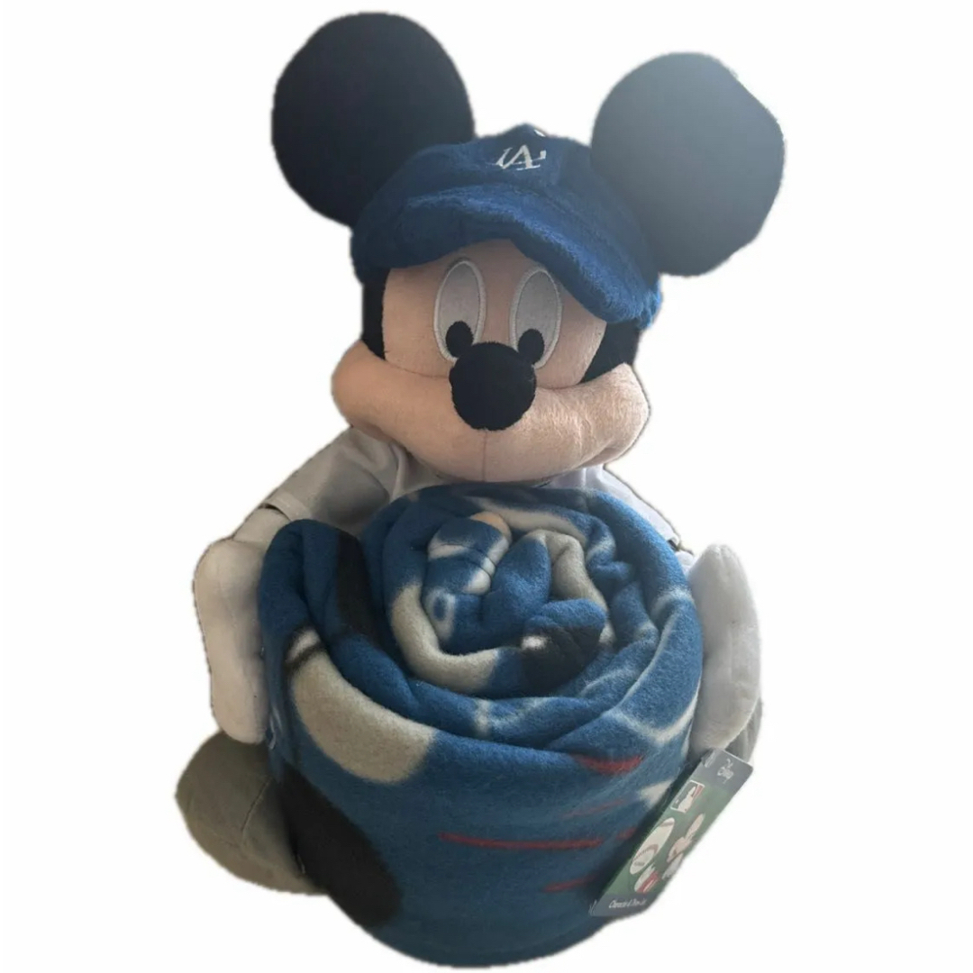 ドジャース】ディズニー ブランケットを持ったぬいぐるみ ドジャース】ディズニー ブランケットを持ったぬいぐるみ