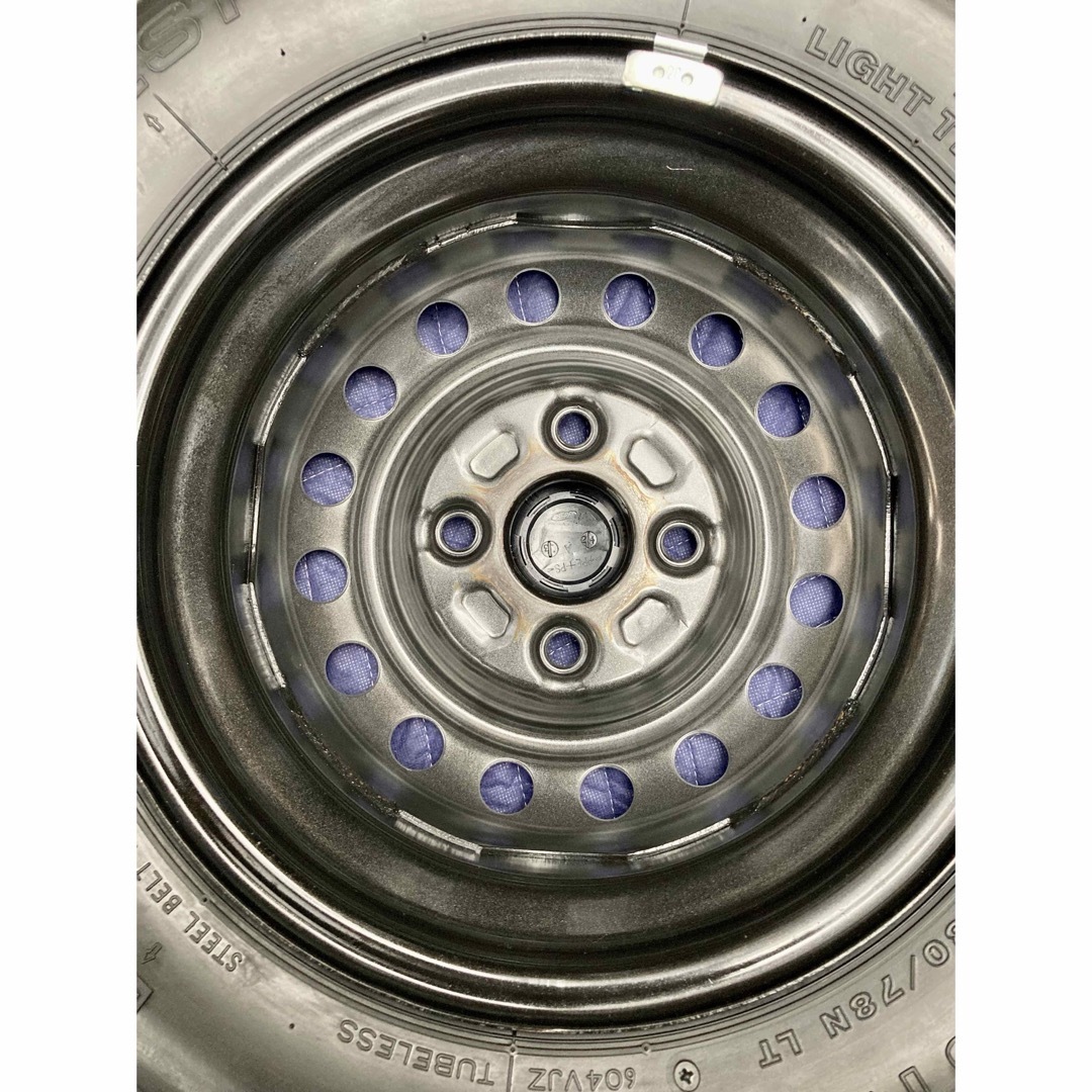 BRIDGESTONE - ㊾軽トラ・箱バン用の新品ゴツゴツタイヤと中古美 BRIDGESTONE - ㊾軽トラ・箱バン用の新品ゴツゴツタイヤと中古美