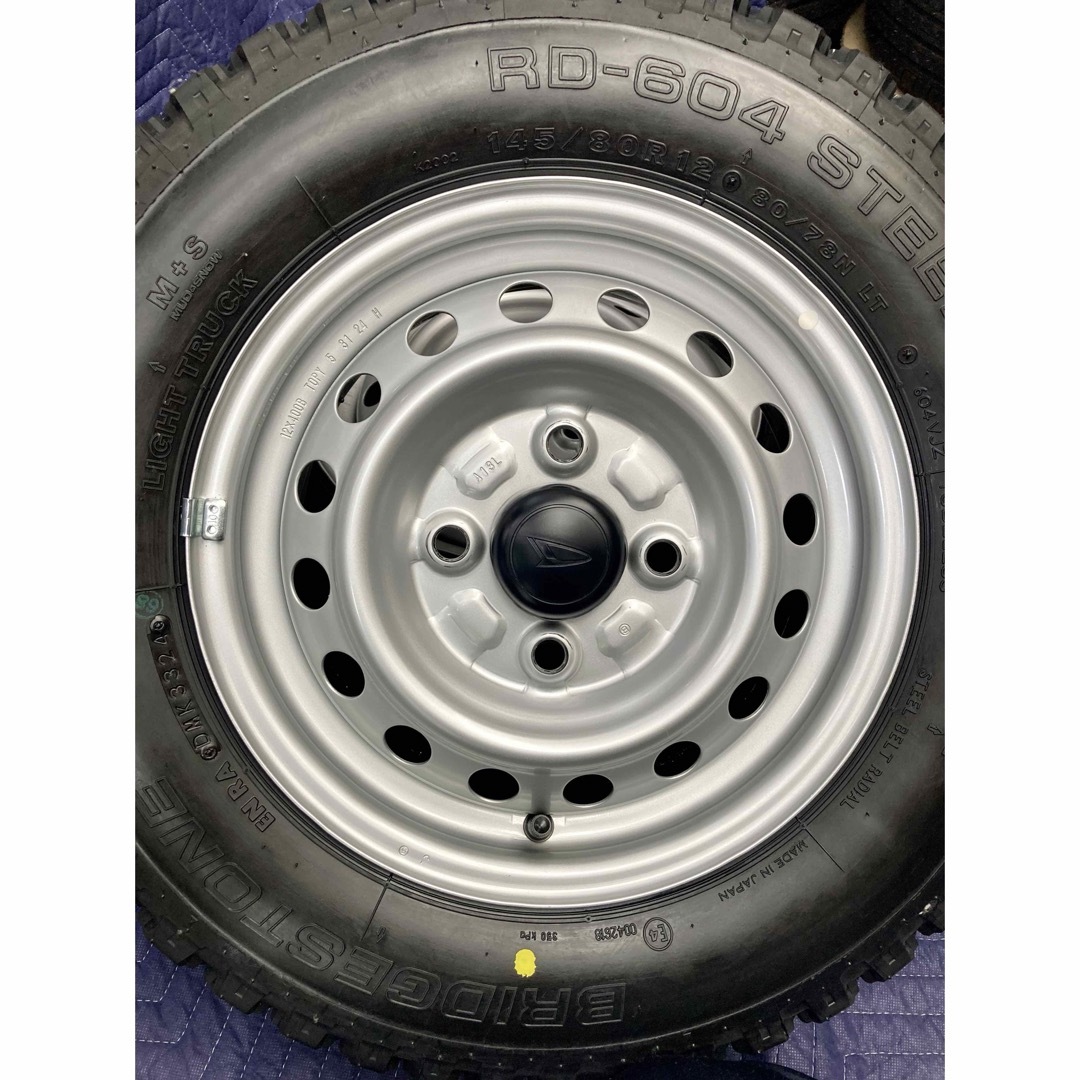 BRIDGESTONE - ㊾軽トラ・箱バン用の新品ゴツゴツタイヤと中古美 BRIDGESTONE - ㊾軽トラ・箱バン用の新品ゴツゴツタイヤと中古美