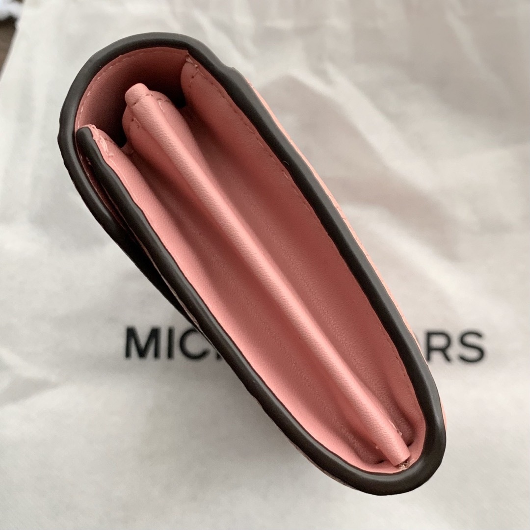 新品未使用 マイケルコース 長財布 フラップ レザー ピンク 新品未使用 マイケルコース 長財布 フラップ レザー ピンク