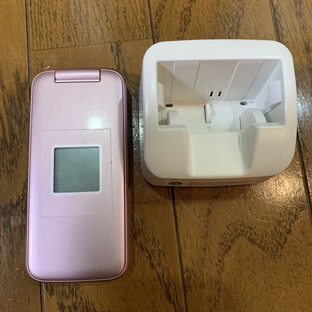 美品】docomo らくらくホン F-01M ピンク 美品】docomo らくらくホン F-01M ピンク