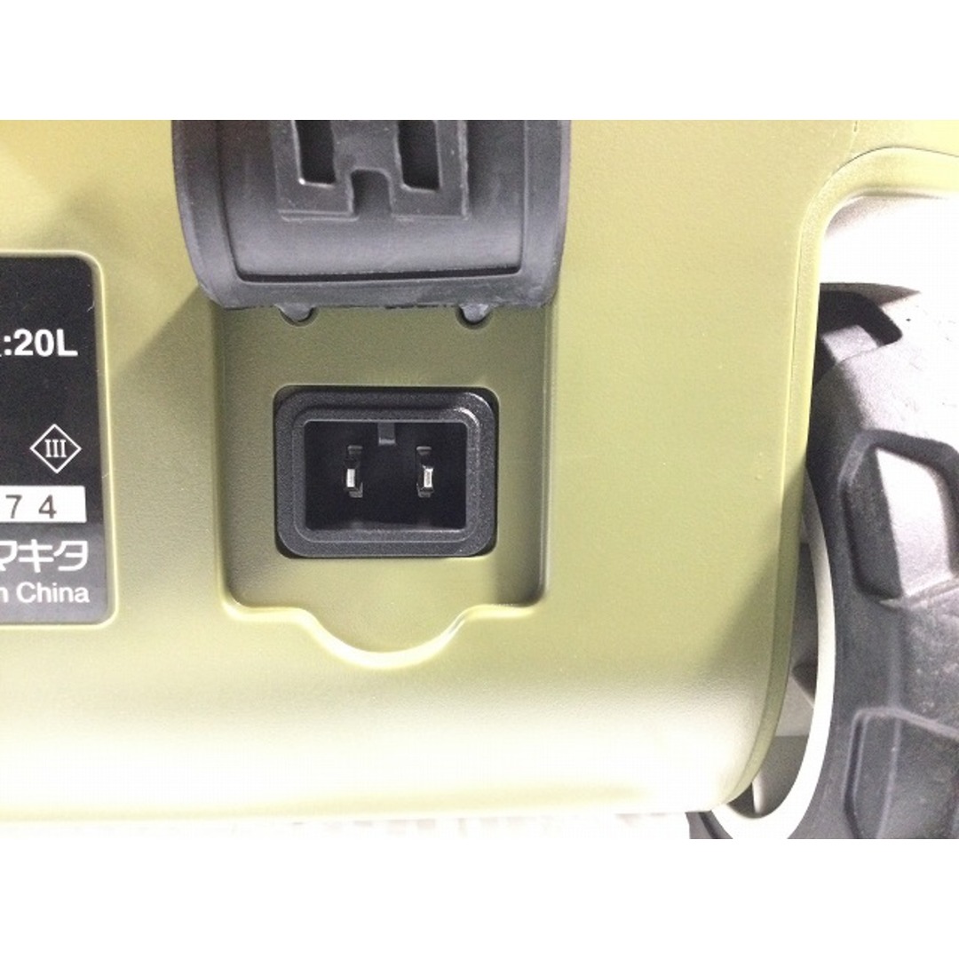 ☆美品☆makita マキタ 40Vmax 充電式保冷温庫 CW001G オリーブ ☆美品☆makita マキタ 40Vmax 充電式保冷温庫 CW001G オリーブ