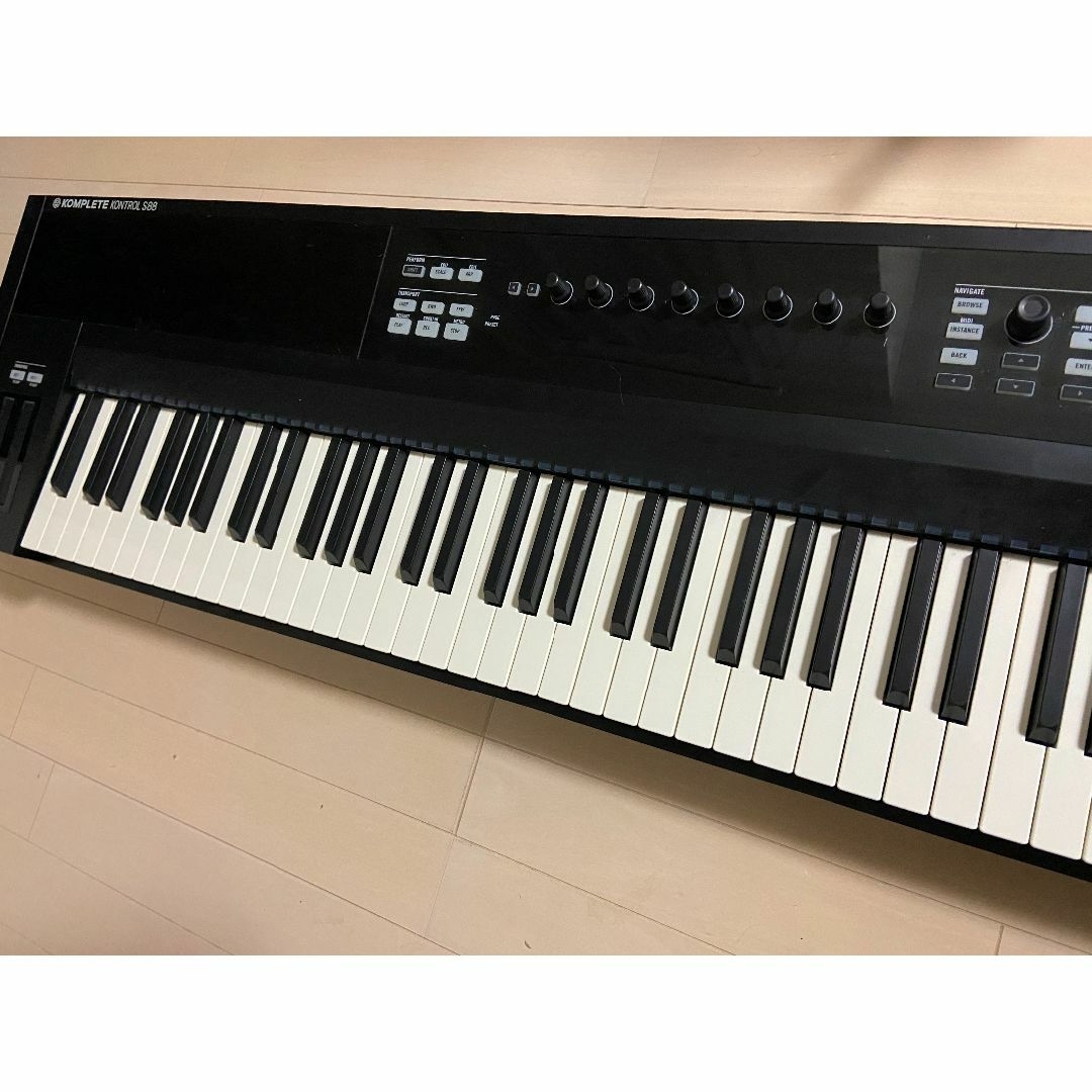 Komplete Kontrol S88 MK1 Komplete Kontrol S88 MK1