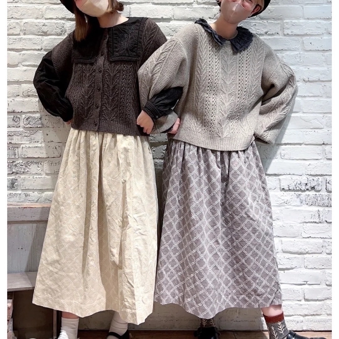 TSUHARU by Samansa Mos2 - 20900円sm2 TSUHARU 新品タグ　グレー　タイル柄刺繍タックスカート