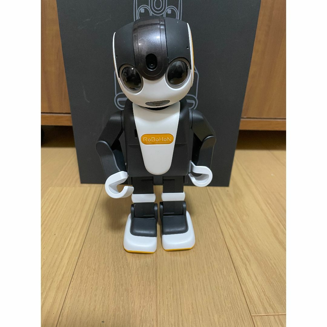 ☆SHARP/シャープ RoBoHoN SR-04M-Y 【ロボット】 生活家電 ☆SHARP/シャープ RoBoHoN SR-04M-Y 【ロボット】 生活家電