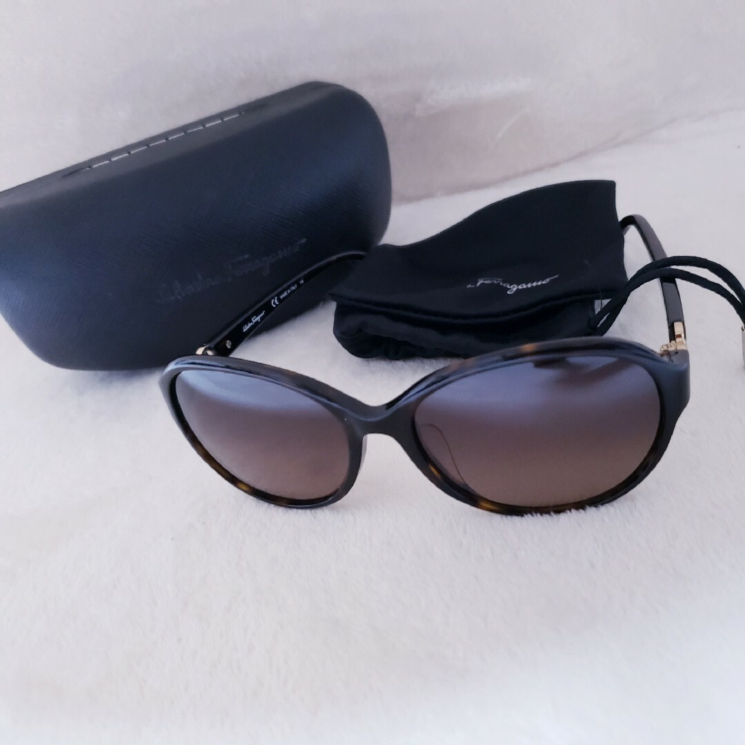 Salvatore Ferragamo - Ferragamo サルバトーレフェラガモ Salvatore Ferragamo - Ferragamo サルバトーレフェラガモ