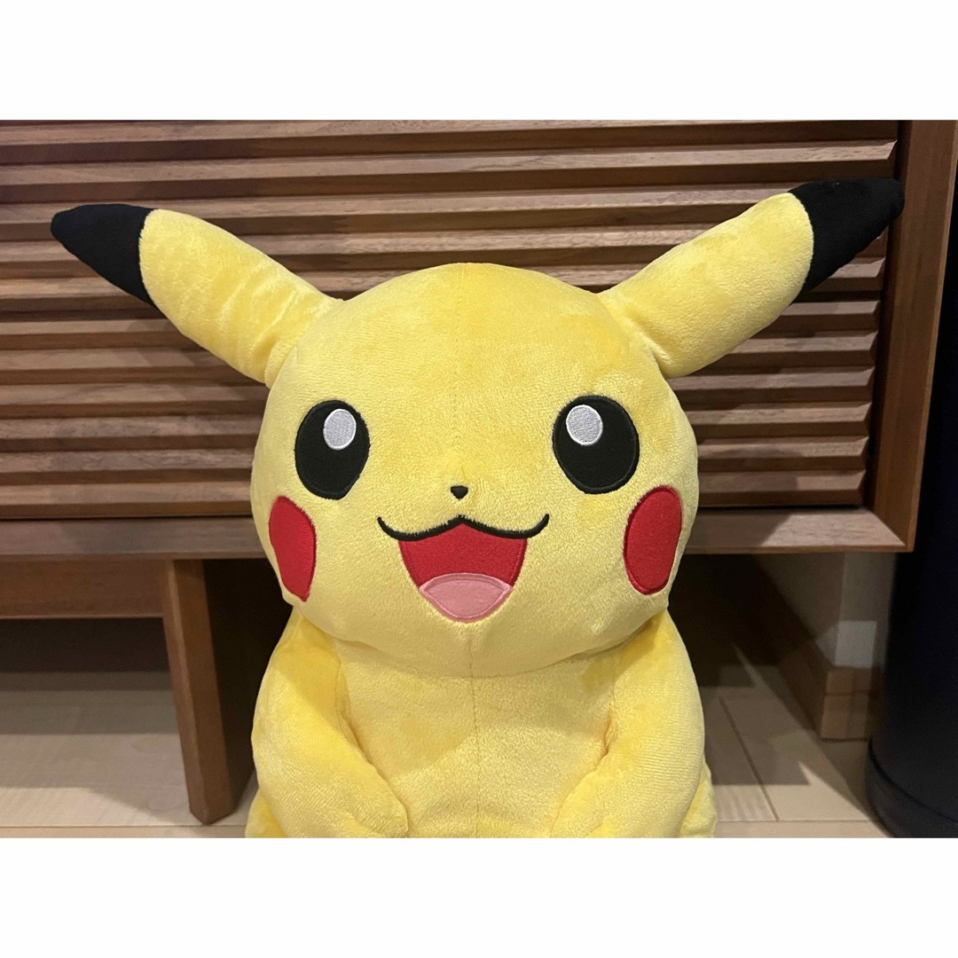 ポケモン - ピカチュウ 等身大 ぬいぐるみ ポケモンセンターの ポケモン - ピカチュウ 等身大 ぬいぐるみ ポケモンセンターの
