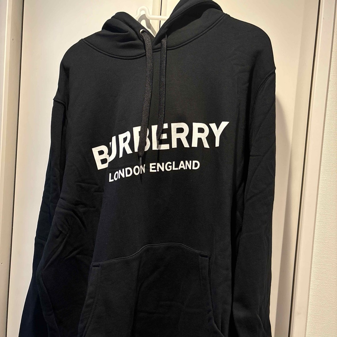 BURBERRY 黒 ロゴパーカー XXLサイズ BURBERRY 黒 ロゴパーカー XXLサイズ