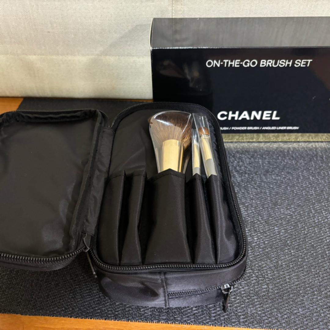 CHANEL シャネル ホリデー クリスマスコフレ エッセンシャルケア CHANEL シャネル ホリデー クリスマスコフレ エッセンシャルケア