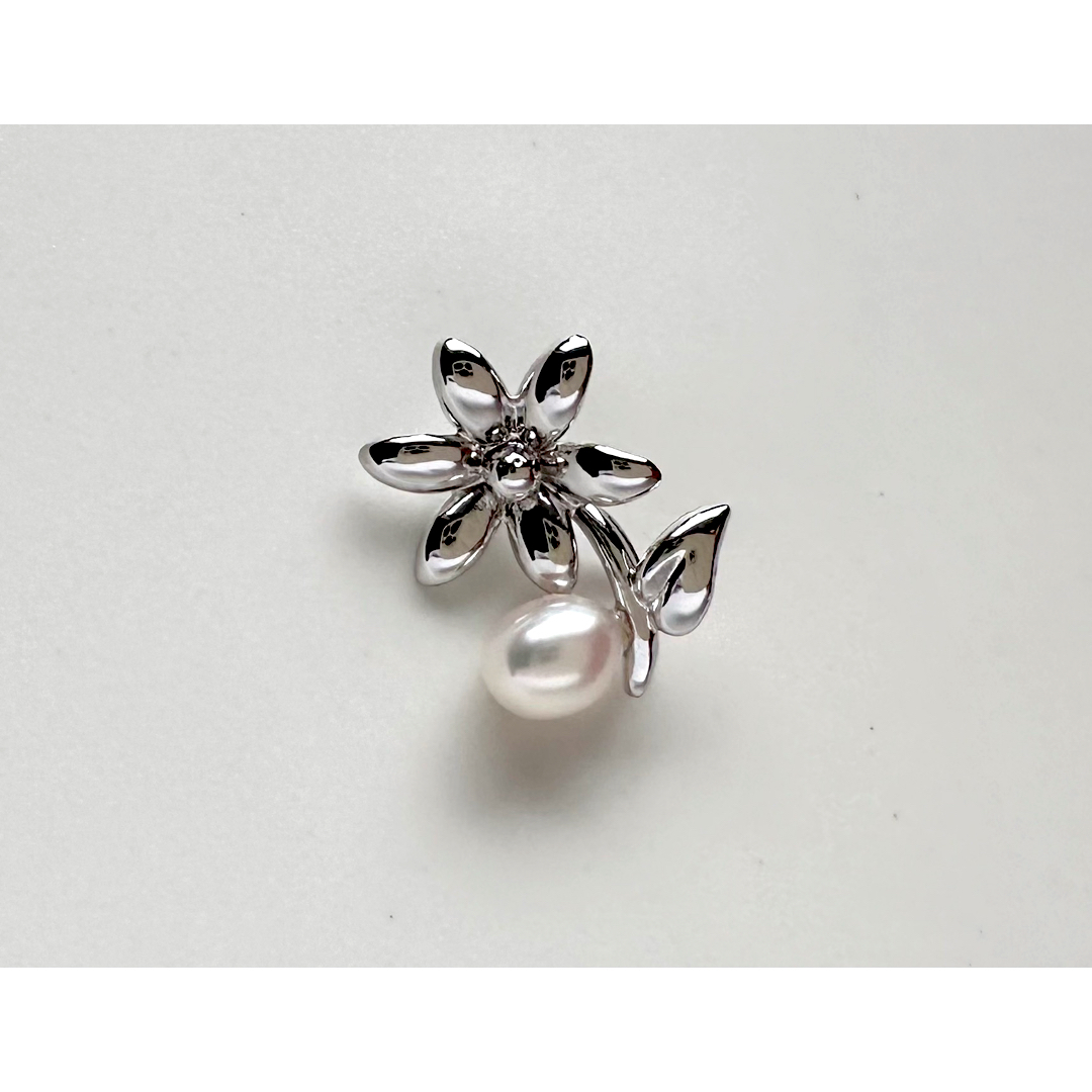 TASAKI フラワーモチーフ淡水パールペンダントトップ SV TASAKI フラワーモチーフ淡水パールペンダントトップ SV