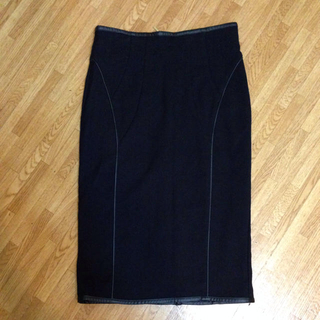 エイチアンドエム(H&M)のH&M ペンシルスカート ブラック(ひざ丈スカート)