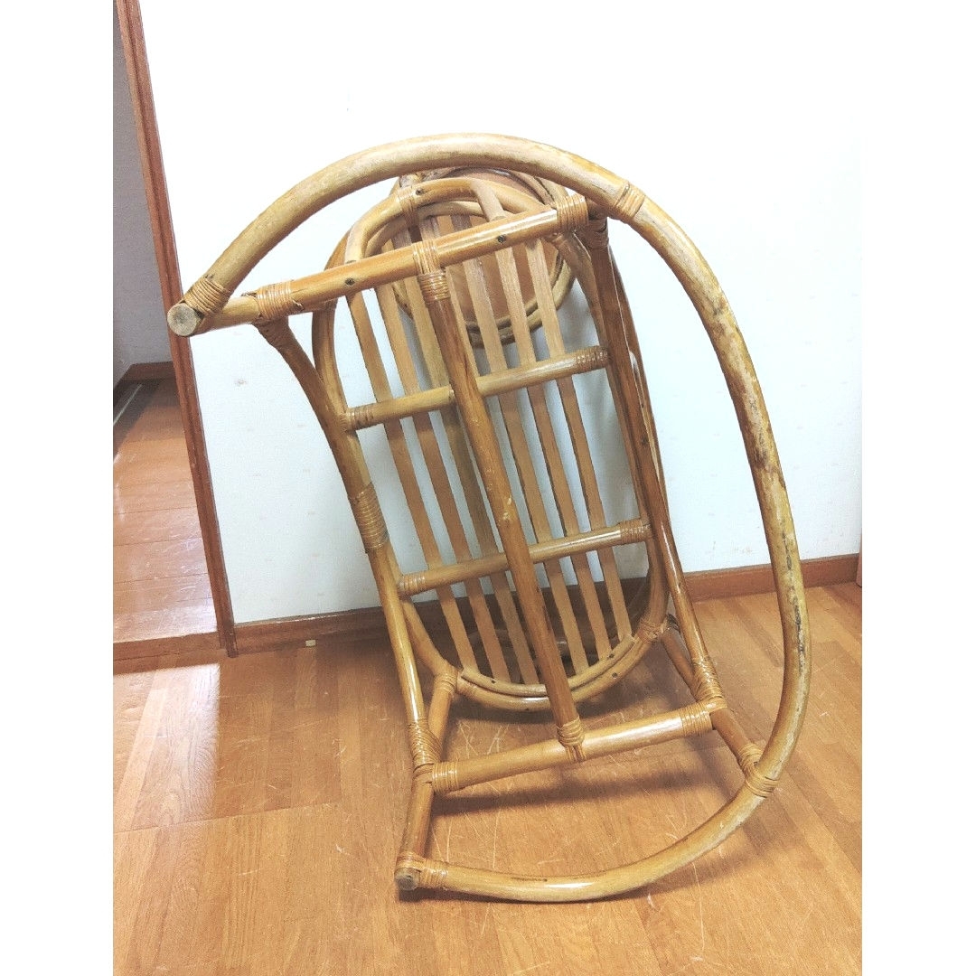 美品】籐 ラタン製 テーブル付き チェア 椅子 ベンチ アジアン 美品】籐 ラタン製 テーブル付き チェア 椅子 ベンチ アジアン