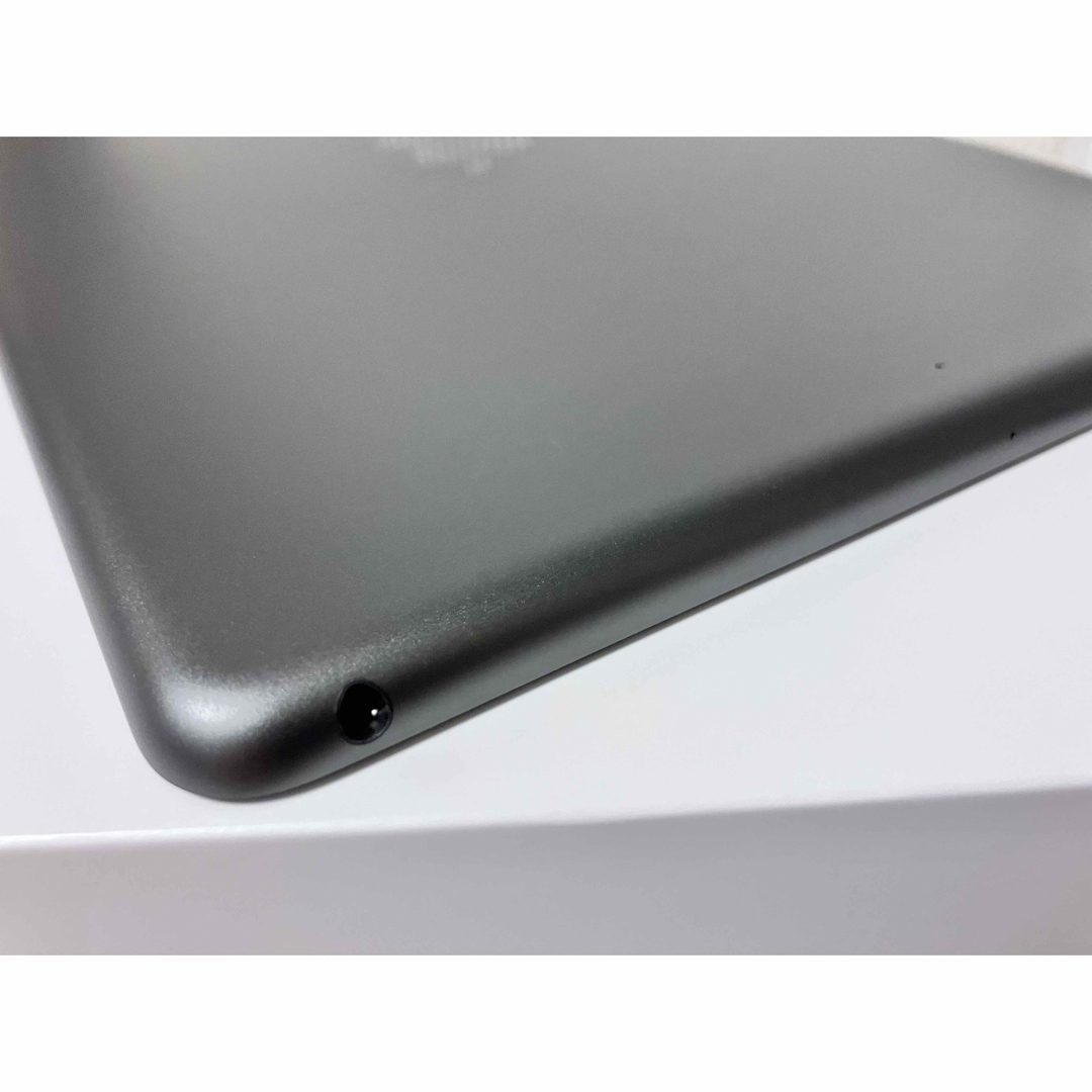Apple(アップル)のiPad 第8世代 Wi-Fi 32GB 2020 GR 100% スマホ/家電/カメラのPC/タブレット(タブレット)の商品写真
