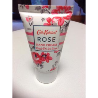 キャスキッドソン(Cath Kidston)の未使用✨キャスキッドソン ローズハンドクリーム ミニサイズ30ml(ハンドクリーム)