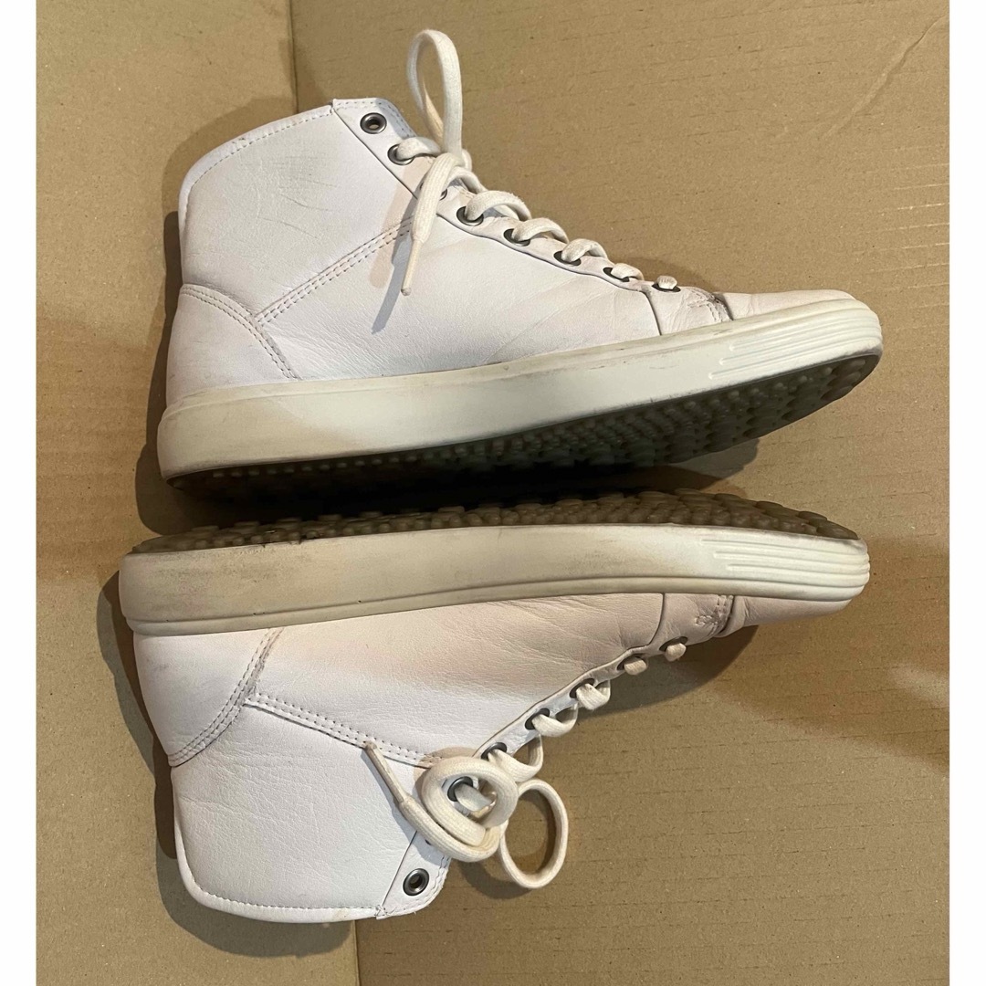 ECCO - ecco ホワイト レザー ハイカット スニーカー 24.5 ECCO - ecco ホワイト レザー ハイカット スニーカー 24.5