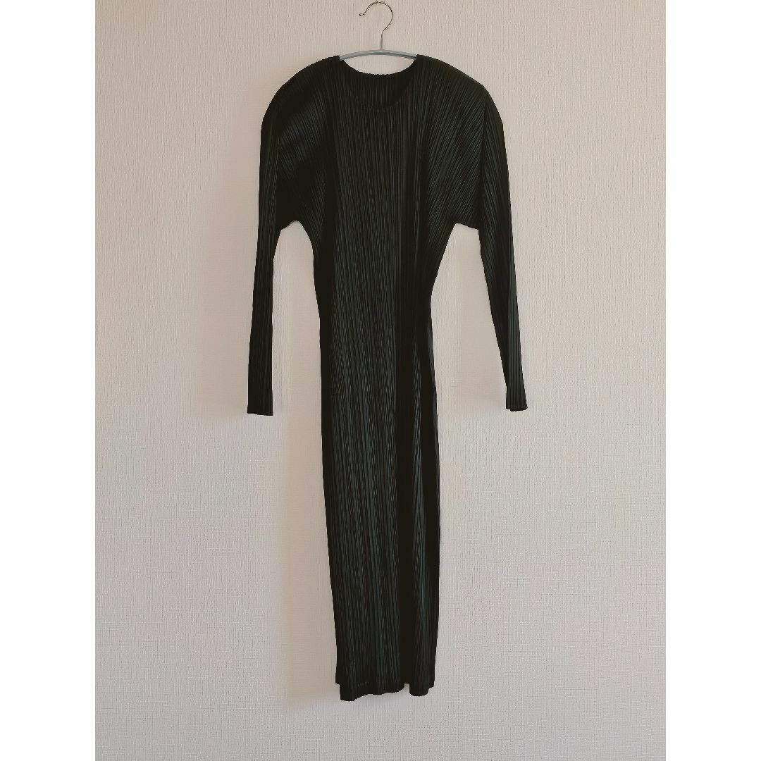 PLEATS PLEASE ISSEY MIYAKE - 【新品】ひざ丈ワンピース PLEATS PLEASE ISSEY MIYAKE