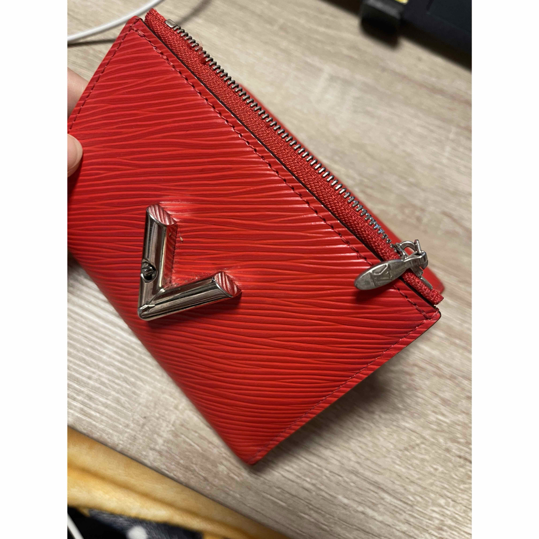 Louis Vuitton 赤 エピレザー 三つ折り財布 ツイスト Louis Vuitton 赤 エピレザー 三つ折り財布 ツイスト