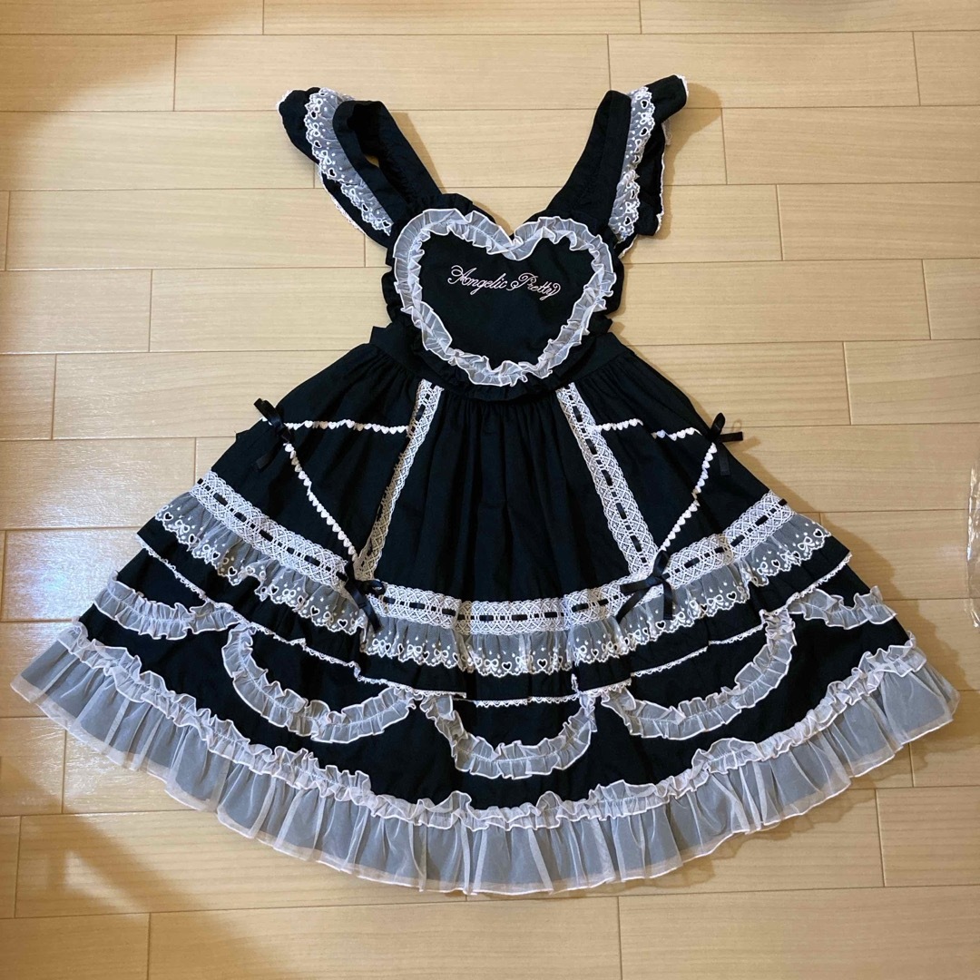 Angelic Pretty Heart胸当て付きスカート 黒×ピンク Angelic Pretty Heart胸当て付きスカート 黒×ピンク