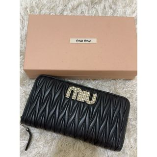 MIU MIU(ビジュー ・ 財布)のフリマアイテム一覧 MIU MIU(ビジュー ・ 財布)のフリマアイテム一覧