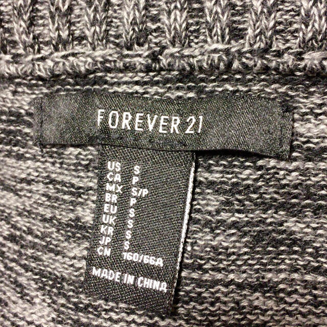 FOREVER 21(フォーエバートゥエンティーワン)の【forever21 未使用品】ニット タイトスカート レディースのスカート(ミニスカート)の商品写真