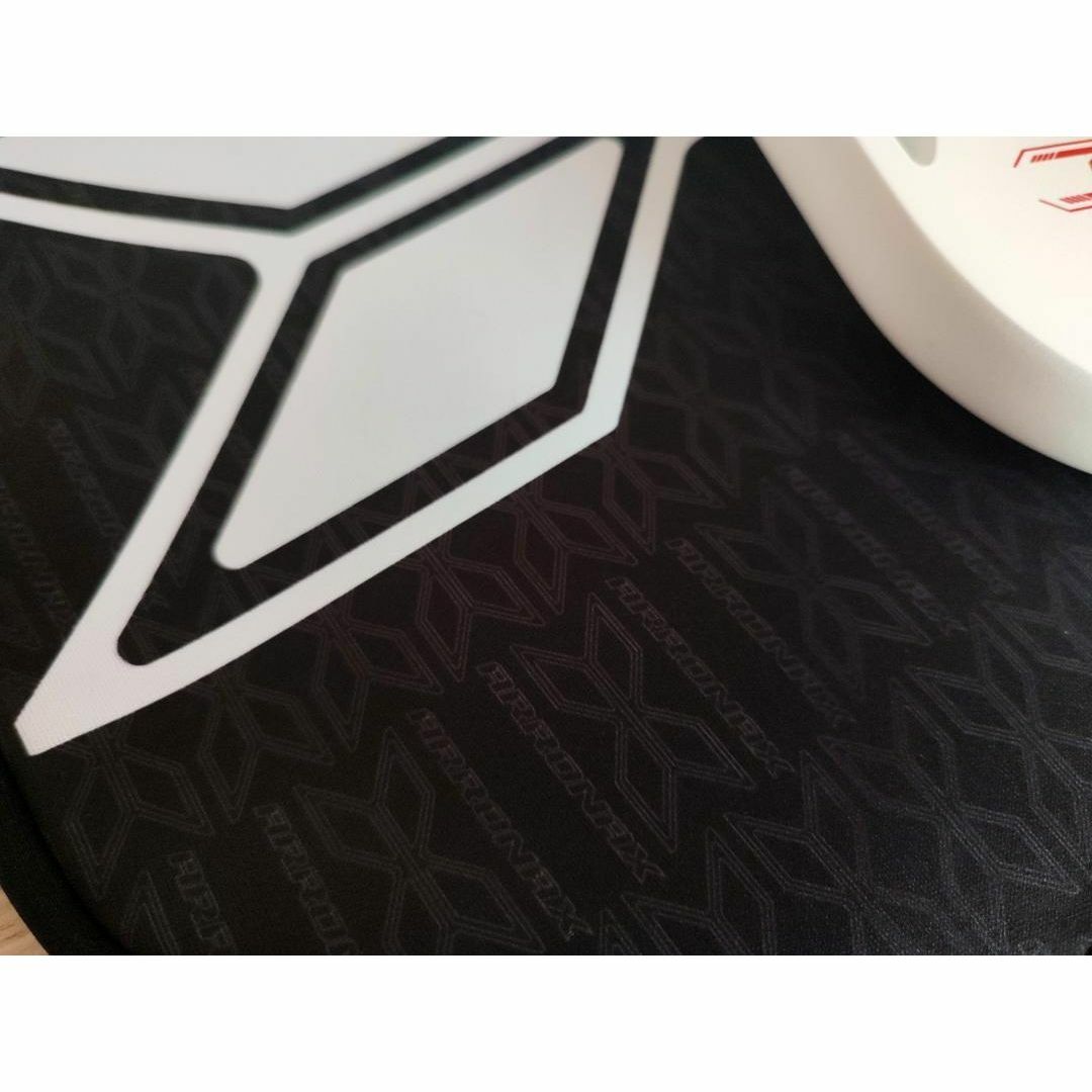ピックルボール パドル ARRONAX エッジレス 白い 赤い - ラケット ピックルボール パドル ARRONAX エッジレス 白い 赤い - ラケット
