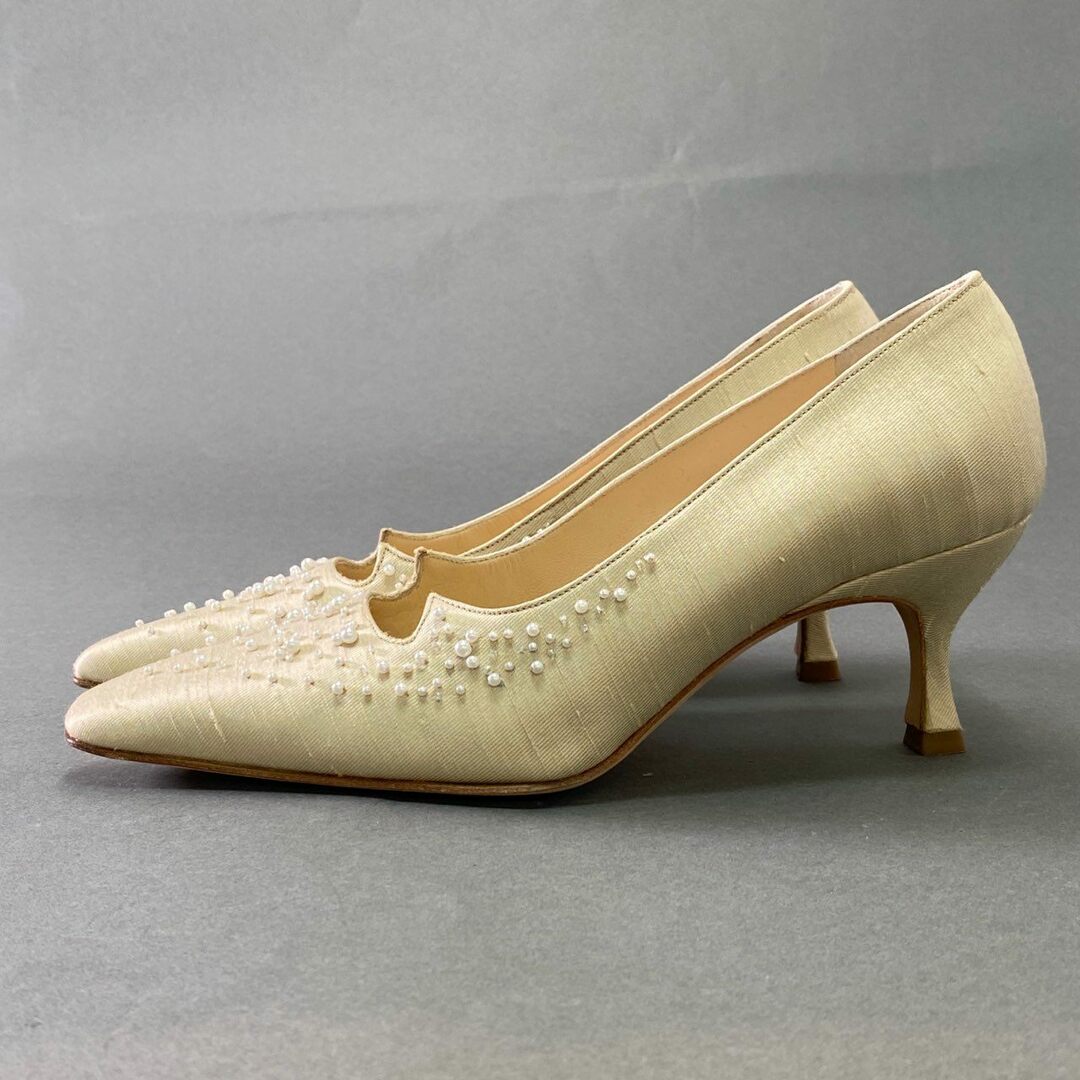 5j10 《美品》 JIMMY CHOO ジミーチュウ パールビーズ パンプス 5j10 《美品》 JIMMY CHOO ジミーチュウ パールビーズ パンプス
