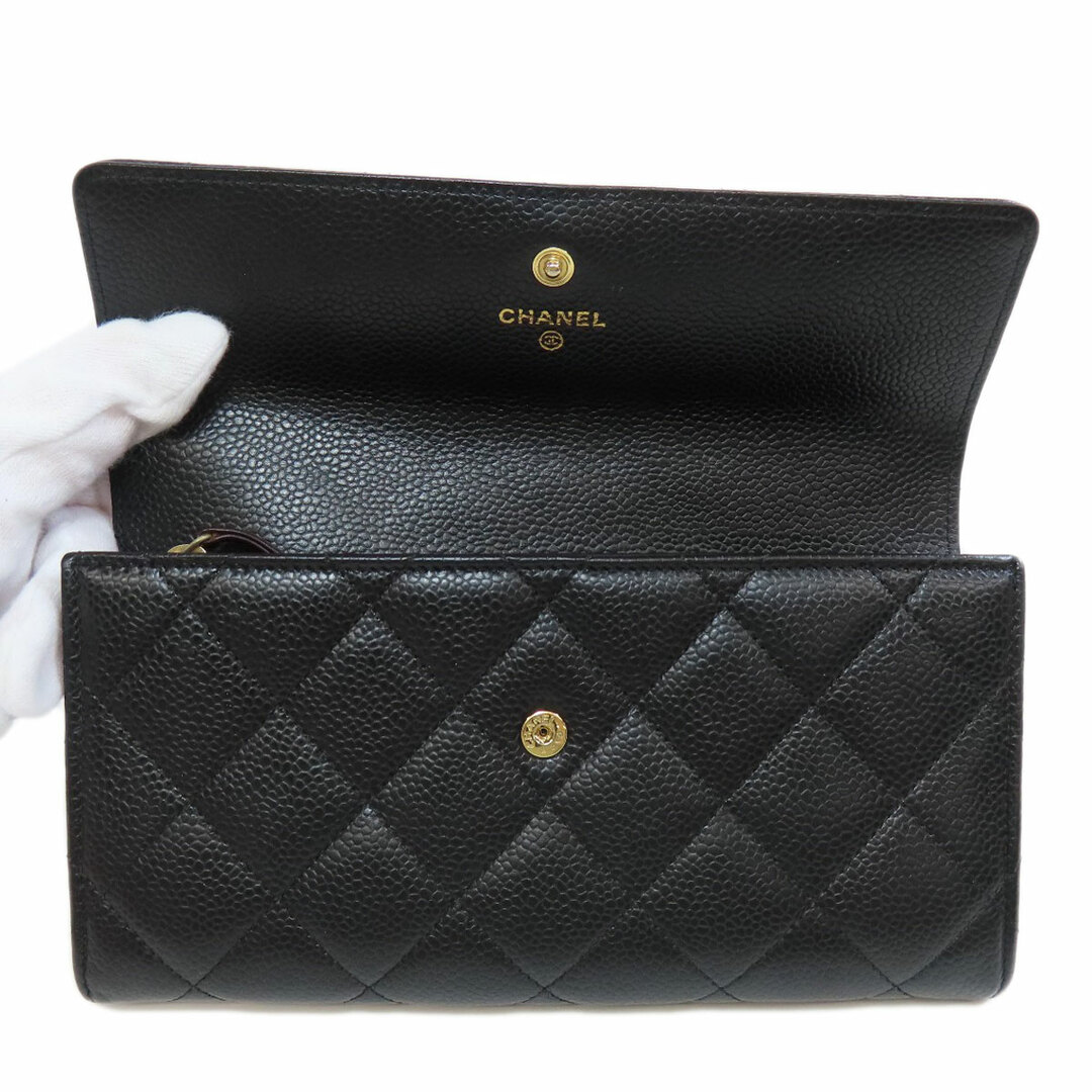 CHANEL - CHANEL マトラッセ ココマーク ゴールド金具 長財布 CHANEL - CHANEL マトラッセ ココマーク ゴールド金具 長財布
