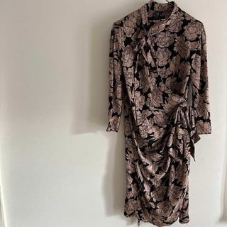 emanuel ungaro(ワンピース)のフリマアイテム一覧 emanuel ungaro(ワンピース)のフリマアイテム一覧