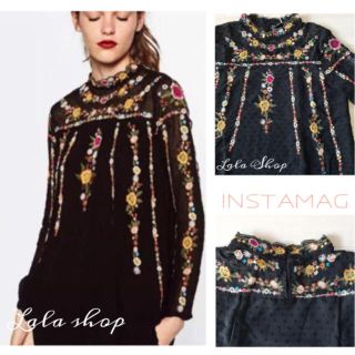 ザラ(ZARA)の新品！ZARA  花柄刺繍ブラウス♡(シャツ/ブラウス(長袖/七分))