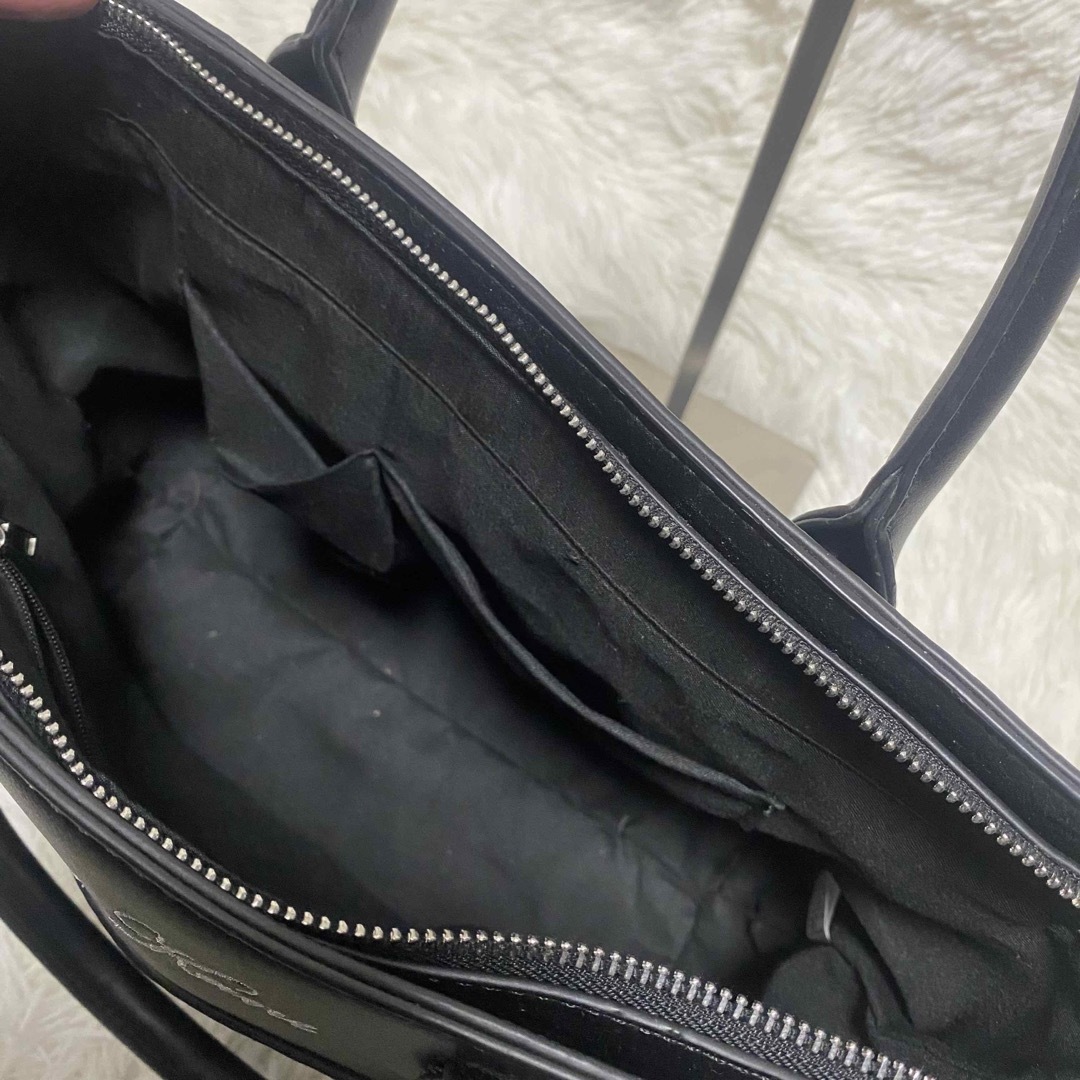 新品未使用 Karl Kani クロコダイル 切替 スタッズ使い ラウンド 新品未使用 Karl Kani クロコダイル 切替 スタッズ使い ラウンド