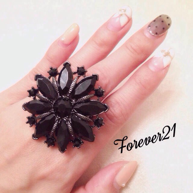 FOREVER 21(フォーエバートゥエンティーワン)のForever21♡ビジューRing レディースのアクセサリー(リング(指輪))の商品写真