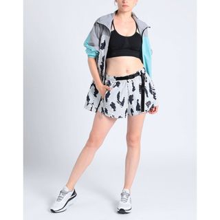 adidas by Stella McCartney(ショートパンツ)のフリマアイテム一覧 adidas by Stella McCartney(ショートパンツ)のフリマアイテム一覧