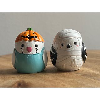 【新品】小鳥の置物　ハロウィンバージョン(2つ)(置物)