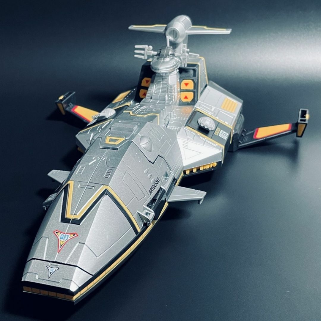BANDAI ウルトラマンティガ GUTS戦艦 母艦 アートデッセイ号の BANDAI ウルトラマンティガ GUTS戦艦 母艦 アートデッセイ号の